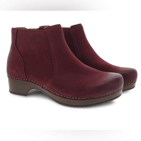 Dansko Barbara in Burgundy or Burnished Wine Nubuck Women’s size 11.5 or EU 42 - Picture 4 of 8